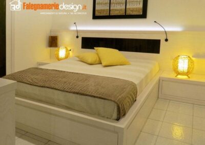 Camera matrimoniale con letto contenitore su misura