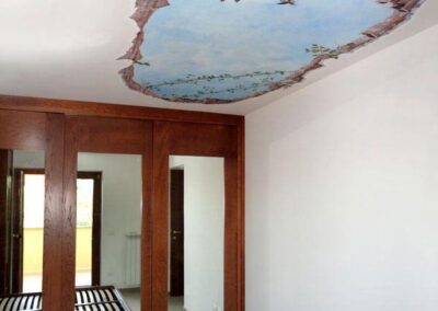 Soffitto con dipinto a mano libera