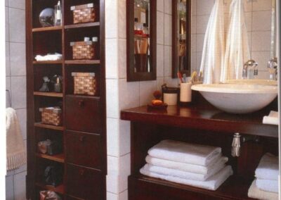 Bagno in vero legno su misura