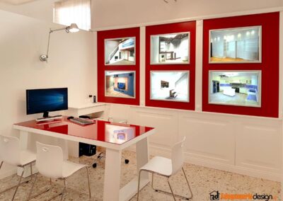Studio con tavolo per lavoro in vero legno