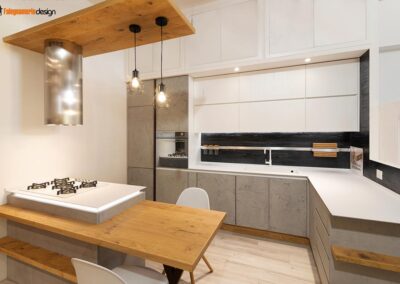 Isola con Piano cottura in legno e base in rovere