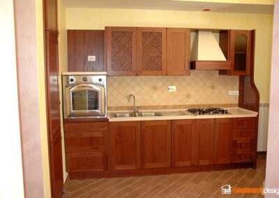 Cucina classica in legno