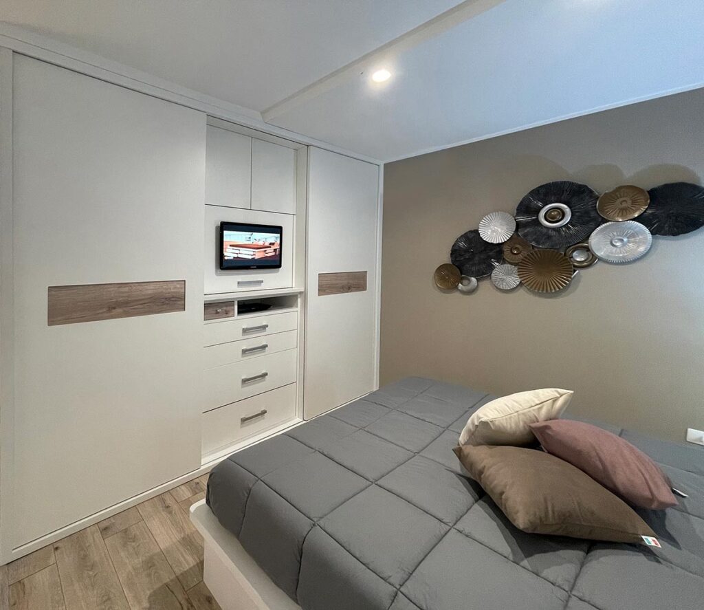 Armadio per camera da letto