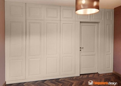 Armadio a muro in stile classico con porta