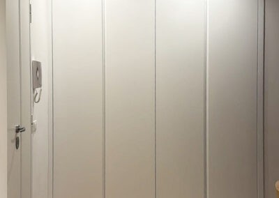 mobile per ingresso con 4 ante in stile moderno bianco