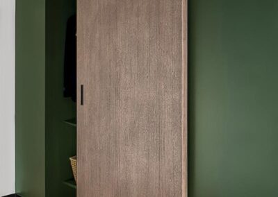 porta scorrevole con cabina armadio