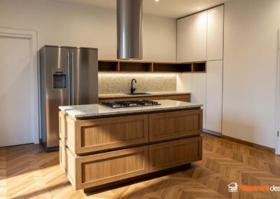 Cucina moderna con isola