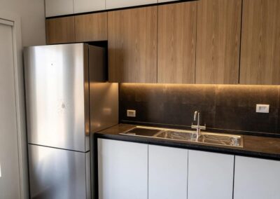 cucine moderna su misura in vero legno