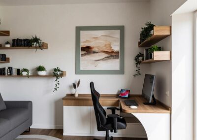Scrivania ad angolo in legno