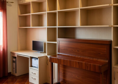 Libreria con scrivania