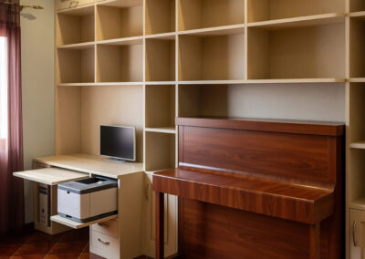 Libreria con scrivania