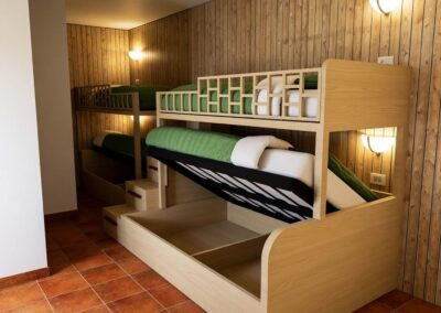 Letto a soppalco con contenitore