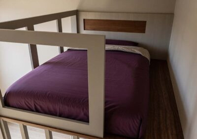 Letto a soppalco in legno
