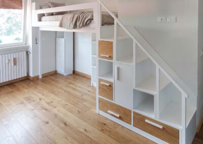 Letto a soppalco in legno su misura